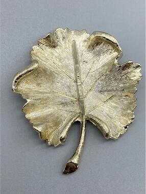 Vintage Signed BSK Brushed Textured Leaf Gold Tone Elegant Brooch Pin